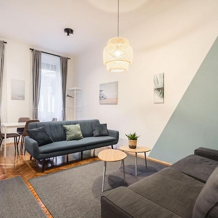 Apartment Downtown Budapest Ferenc 42 Buitenkant foto